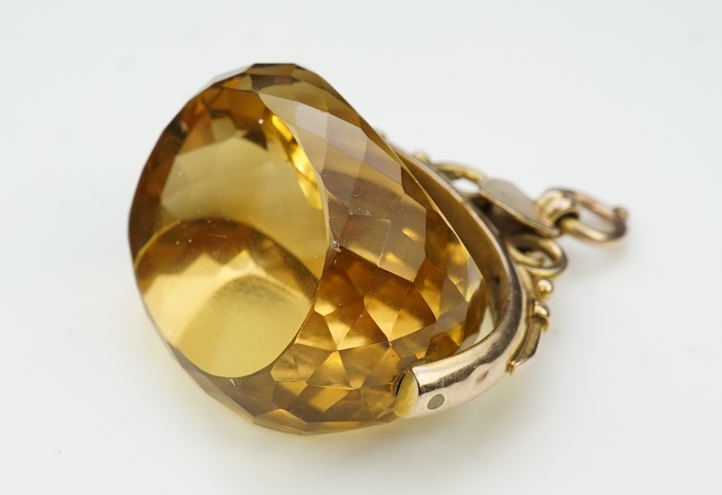 A citrine fob seal, late 19th /early 20th century